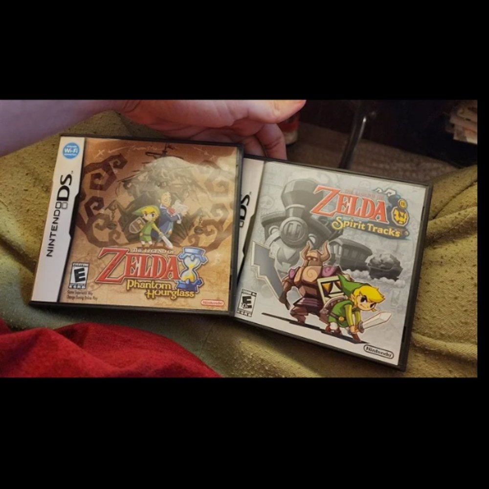 authentic Legend of Zelda Phantom Hourglass and Spirit Tracks (Nintendo DS)